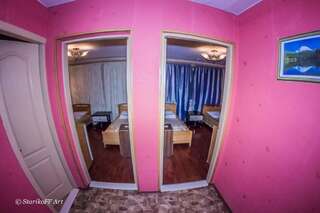 Отель Hotel Almaz Полтава Двухместный номер с 2 отдельными кроватями и общей ванной комнатой-7